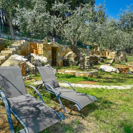 Lithos Villa